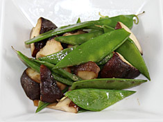 さやえんどうと春椎茸の炒め物