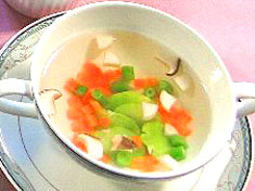 そら豆と根菜のスープ