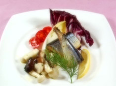 秋刀魚と冬野菜のコンフィー　きのこのマリネ