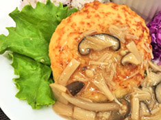 豆腐ハンバーグ 塩麹きのこソース