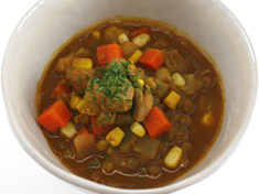 チキンとビーンズの食べるカレースープ