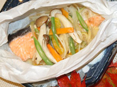 鮭ときのこの包み焼き