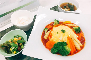 野菜たっぷり菜園風オムライス