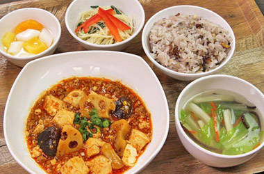 ゴロゴロ野菜の麻婆豆腐セット