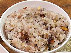 お豆と雑穀ご飯