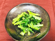 小松菜のにんにく炒め