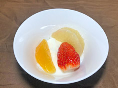 いちごと甘夏の牛乳寒天ポンチ