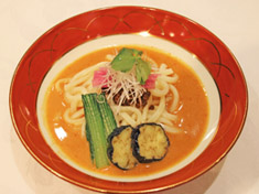 ライスミルクと大豆ミートの味噌坦々うどん
