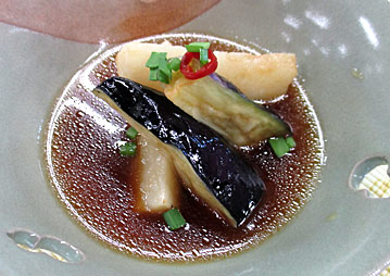 ナスと山芋の煮びたし