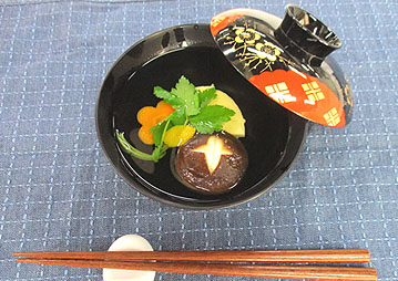 玉子豆腐のすまし汁仕立て