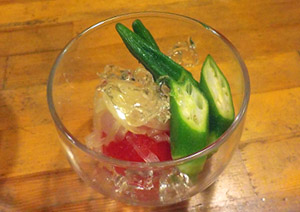 トマトのマリネお出汁のジュレ添え