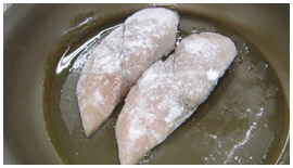 フライパンで焼く画像